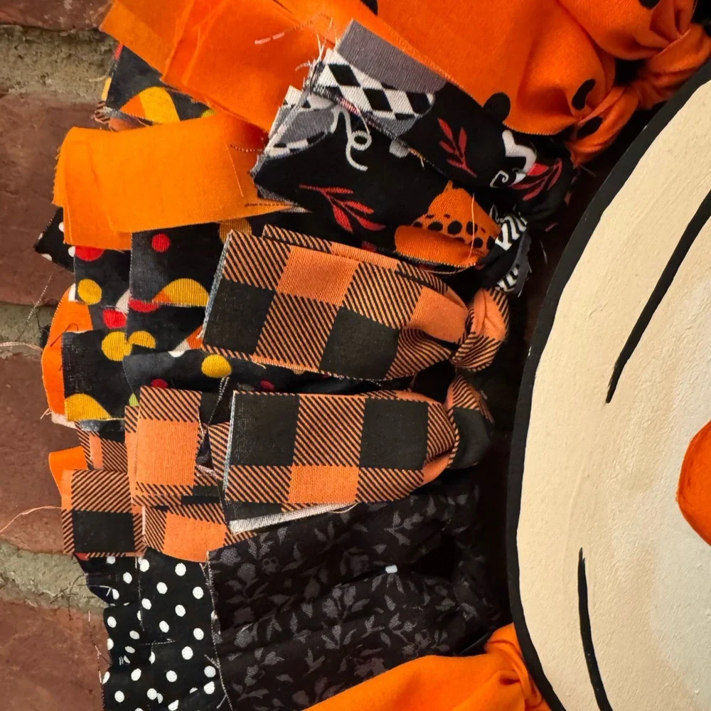Retro Pumpkin Halloween Rag Wreath